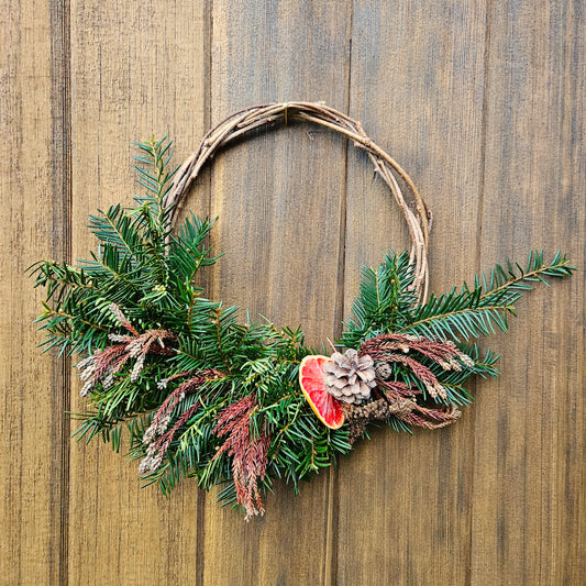 Partial textured wreath - 10"