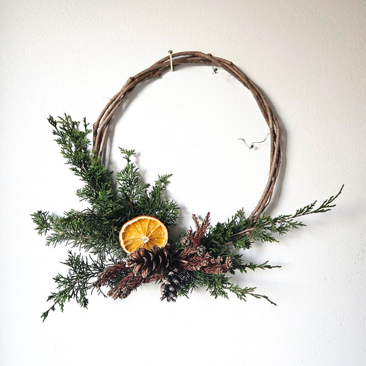 Juniper, orange & pine cone - 10"